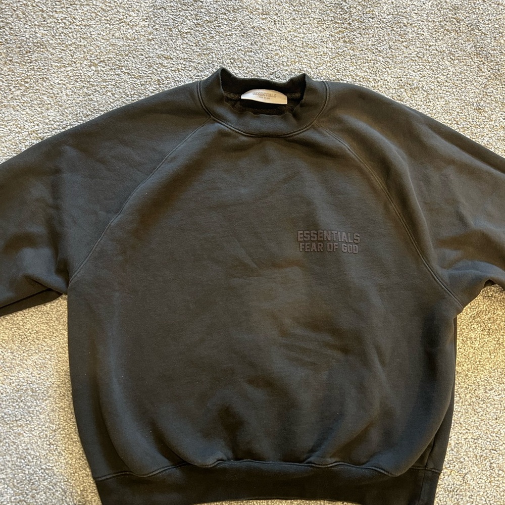 Essentials fear of god sweater